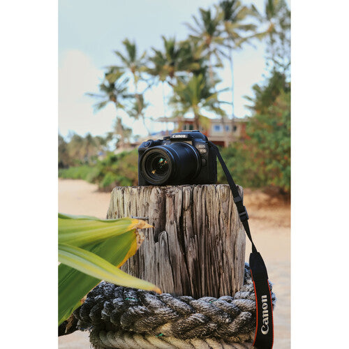 Canon EOS R10 Mirrorless Camera with 18-150mm Lens